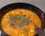 A picture of step 12 of Corn paneer capsicum curry.