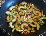 Foto del paso 5 de la receta: Salteado de pepino holandés estilo asiático