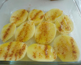 Foto del paso 4 de la receta: Nidos de salmón al horno con cebolla caramelizada