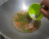 Foto langkah ke 4 dari resep 🍲 Bekel Sekolah 15 Menit. Capcay Kuah Sehat + Telur.