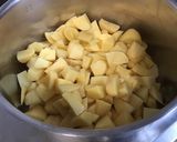Une image de l'étape 2 de Purée aux deux pommes de terre et épices italiennes.