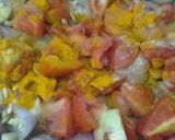 A picture of step 1 of Mushroom paneer masala.