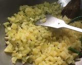 A picture of step 3 of Crispy Potato Sandwich.