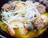 Hình bước làm 6 của món Bánh Khoái Miền Trung