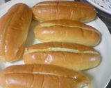 A picture of step 1 of Sweet Chili Simple Hot Dog.