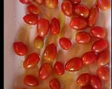 Foto del paso 2 de la receta: Pasta con tomates Cherry horneados con queso camembert