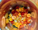 Foto del paso 2 de la receta: Sopa crema de calabacín en sopera eléctrica