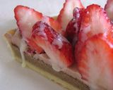 A picture of step 11 of Butter-Free Strawberry Custard Tart.