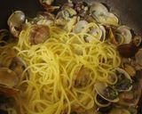 A picture of step 21 of Authentic Vongole Bianco Clam Pasta.