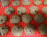 Foto del paso 5 de la receta: Galletas integrales con stevia, semillas y arándanos o chocolate