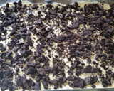 A picture of step 6 of Oreo Dirt Pudding.