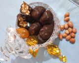 A picture of step 5 of Peanut caramel rock candy.