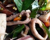 Foto langkah ke 3 dari resep Cumi bumbu hitam.
