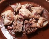 Foto del paso 5 de la receta: Cazuela de pollo con patatas, en salsa de berenjenas y okra