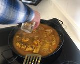 Foto del paso 3 de la receta: Paella de pollo, conejo y setas