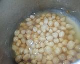 A picture of step 1 of Spicy Chana Masala.