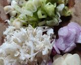 Foto langkah ke 1 dari resep Telur Dadar Padang Simpel.