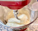 Foto del paso 4 de la receta: Brioche navideño con mermelada de frambuesas