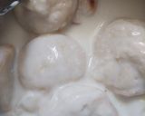 A picture of step 11 of Dahi Bhalla in Appampatra.