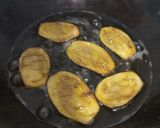 A picture of step 2 of Fried Baigan(Brinjal).
