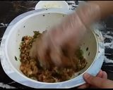 A picture of step 4 of Kachay Qeemay ke kebab.