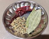 A picture of step 2 of Raw mango curry.