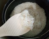 Foto langkah ke 6 dari resep Lemper Ayam Ketan Presto.