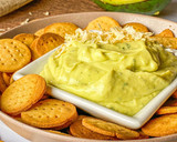 Foto del paso 6 de la receta: Galletitas saladas de maíz sin gluten con dip de aguacate y kéfir