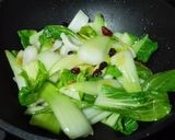 Foto del paso 3 de la receta Ensalada tibia de pak choi con salsa de soja