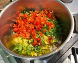 Une image de l'étape 15 de Sauce aux piments indiens, tomates, gingembre et coriandre.
