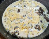 Foto langkah ke 2 dari resep Saus Alfredo Ayam & Jamur.