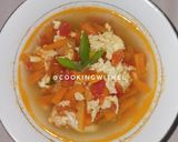 Foto langkah ke 5 dari resep Sup tomat telur.