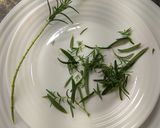 Baconbe tekert csirkemáj rozmaring nyárson recept fázis 4 fotója