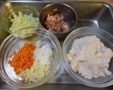 A picture of step 2 of Tofu Skin Dragon Phoenix Rolls & Seaweed Rolls.