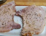 Foto del paso 2 de la receta: Chuleta de Sajonia a la plancha con repollo y patata rehogados