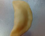 A picture of step 3 of Gujiya.