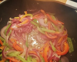 Foto del paso 4 de la receta: Verduras con pollo al wok