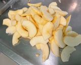 Une image de l'étape 8 de Gâteau façon tarte aux pommes et amandes.