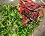 A picture of step 1 of Curry leaves Dry Chutney.