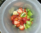 Foto del paso 1 de la receta: Licuado frutal!!! 🍹