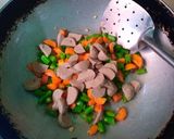 Foto langkah ke 2 dari resep Tumisan Sayur Sop.
