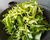 Foto langkah ke 7 dari resep Cah Kangkung Tauco.
