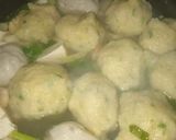 Foto langkah ke 4 dari resep Sup bakso udang tahu.