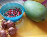 Foto langkah ke 1 dari resep Sambal mangga.