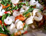 Foto langkah ke 2 dari resep Oseng Pedas Ikan Pari & Udang.