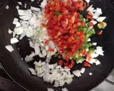 Foto del paso 2 de la receta: Empanadas de pollo súper jugosas 🤩