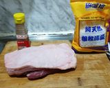 A picture of step 1 of Chinese Crispy Crackling roasted pork belly 腩仔燒肉.