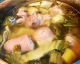 Hình bước làm 2 của món Canh Cải Chua Nấu Đuôi Heo