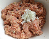 Foto del paso 2 de la receta: Albóndigas de pollo con avena y salsa de almendra y limón