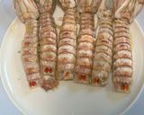 Foto del passaggio 2 della ricetta Canoce boide (cicale di mare lesse)